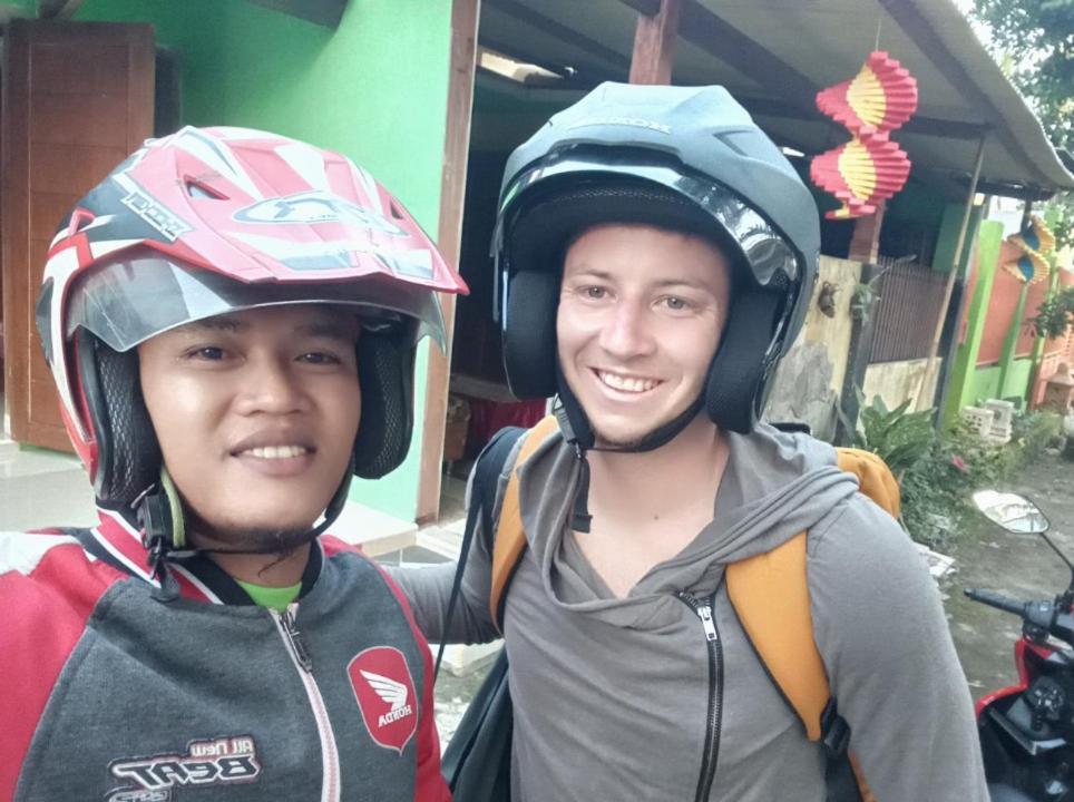 Javalindra Homestay Tour And Travel Banyuwangi  Exterior photo